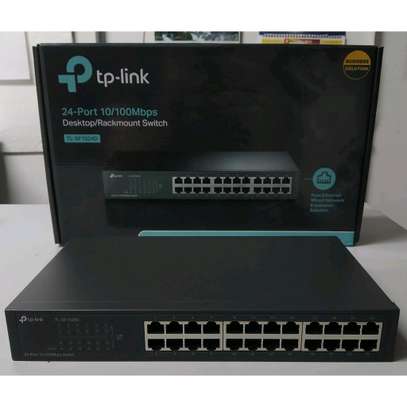 life dose Trademark TP-Link TL-SF1024D 24 Port 10/100Mbps Desktop/Rackmount Switch - Dove  Computers